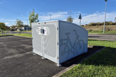 Agrandir l'image 2 sur 3, fenêtre modale